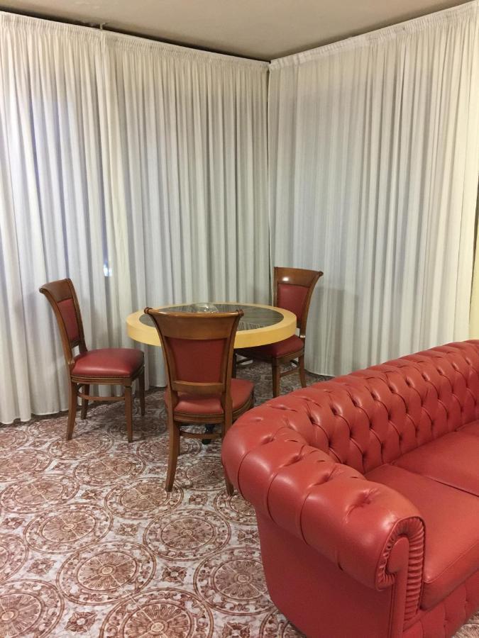 Hotel Attico Кьянчано-Терме Экстерьер фото