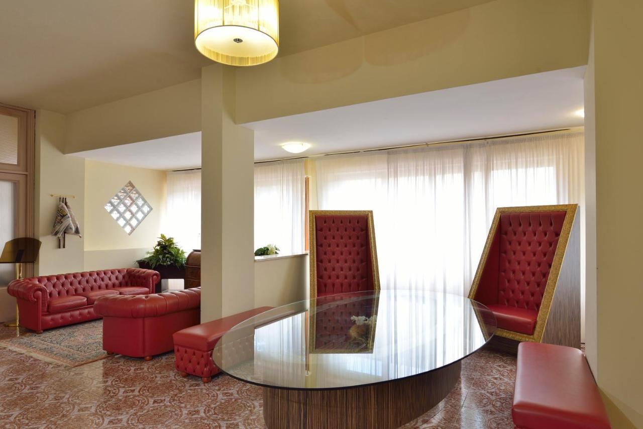 Hotel Attico Кьянчано-Терме Экстерьер фото