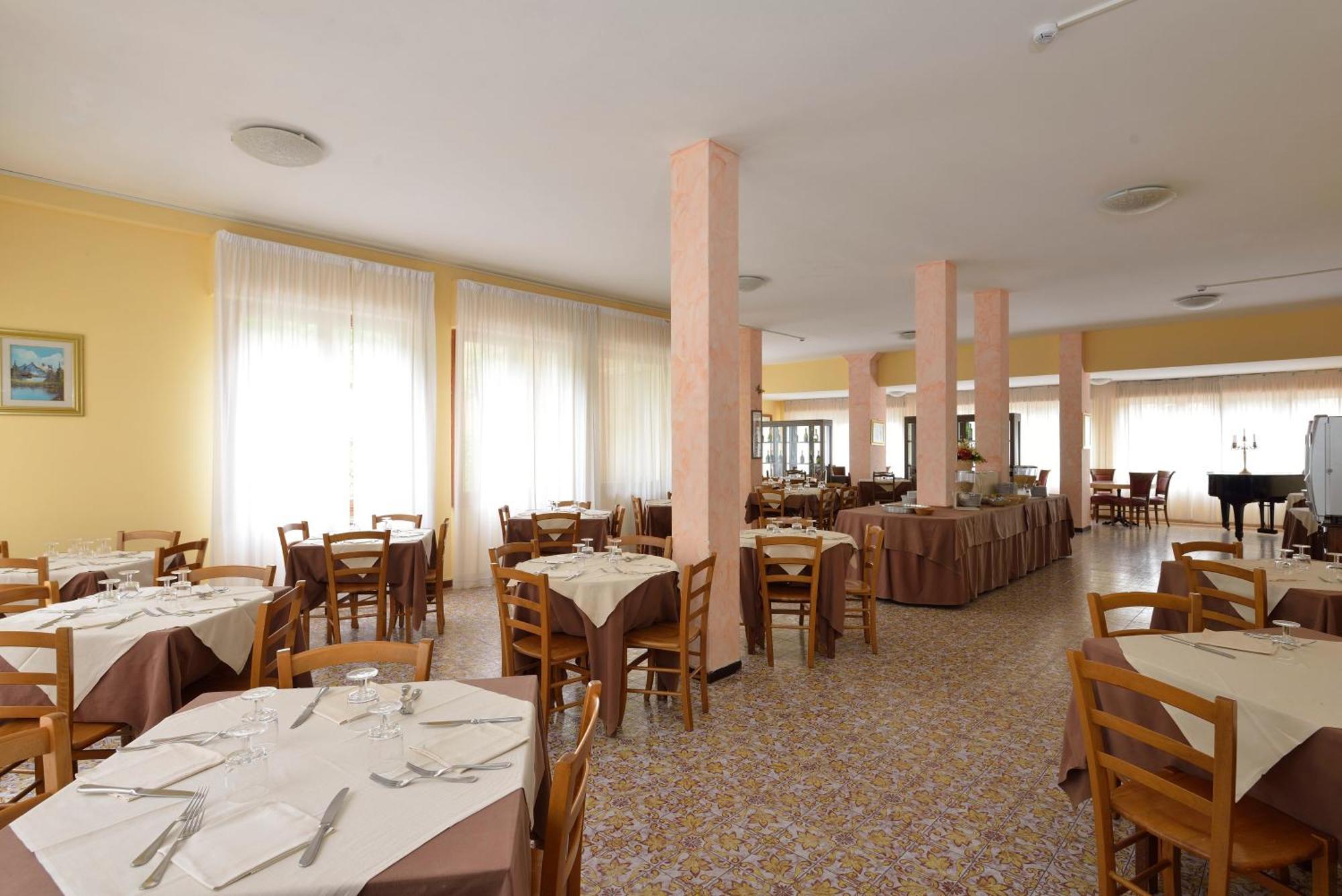 Hotel Attico Кьянчано-Терме Экстерьер фото